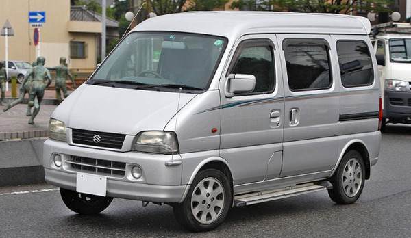 Suzuki Every е електрически ван, който би заинтригувал куриерски и спедиторски фирми