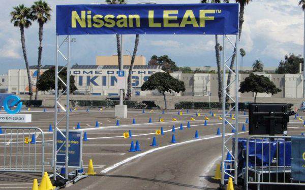 Nissan Leaf тест за пробег на пистата