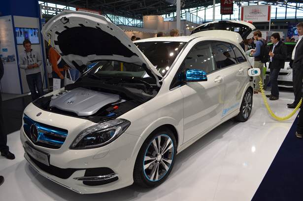 mercedes_benz_b_class_electric_drive_ecartec_munchen_2013