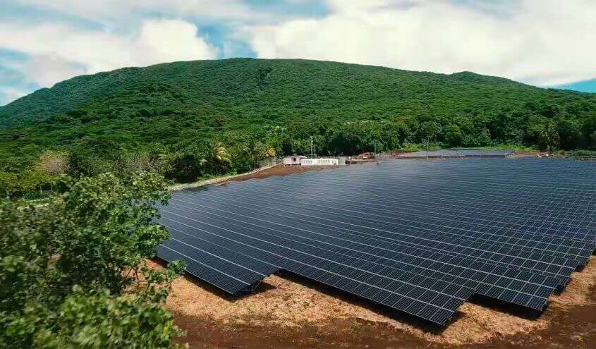 tesla-island-solar-panels