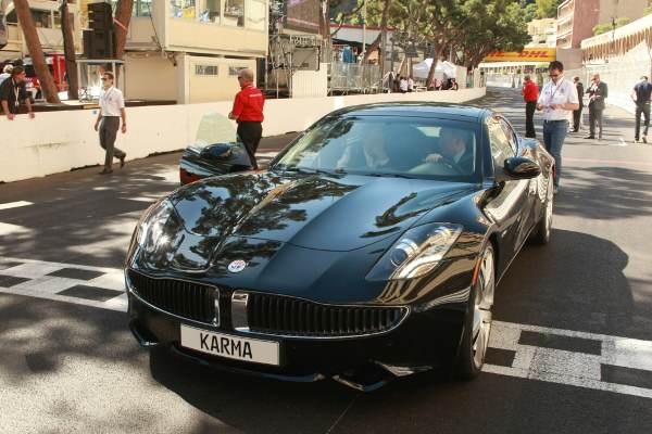 Fisker Karma на Формула 1 пистата в Монако с Принц Алберт зад волана