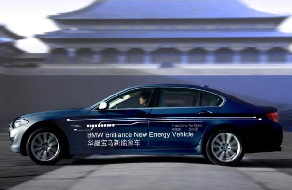Прототип на BMW 5-серия зареждаем хибрид