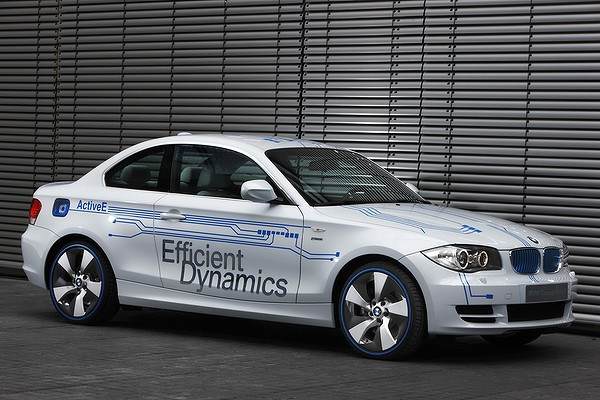 Освен при колите, BMW налага еко линия и при представителите си
