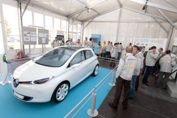 Електрическото Renault Zoe на показ