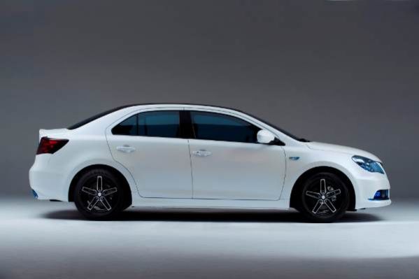 suzuki-kizashi-ecocharge-hybrid-1