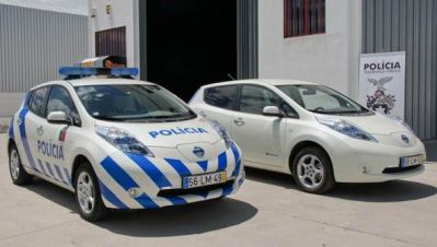 nissan-leaf-portugal-police-car-civil